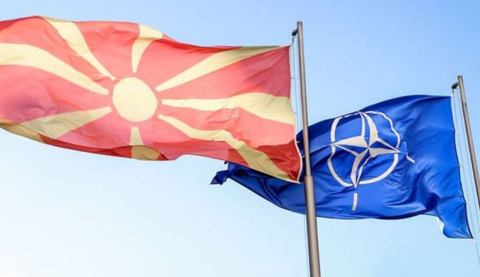 Parlamentul Macedoniei a adoptat în unanimitate Declaraţia de aderare la NATO