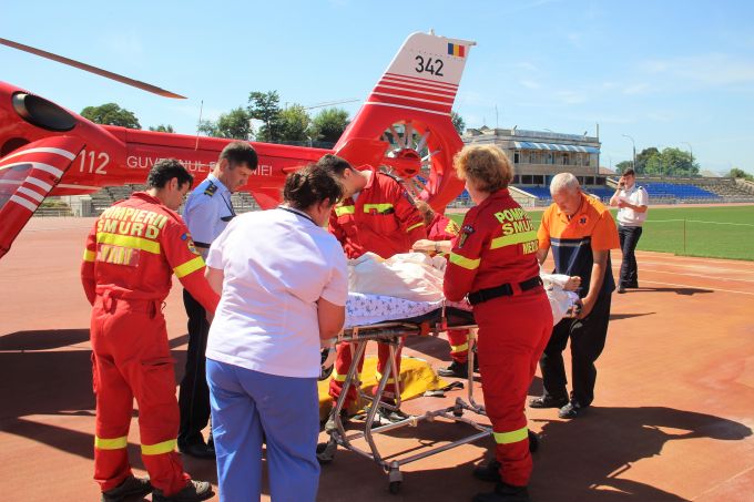Un băiat cu diverse traumatisme de la Floreşti a fost transportat de un echipaj SMURD la Chişinău