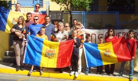 Cetăţenii Republicii Moldova din diaspora cer demisia CEC şi anularea sistemului electoral mixt