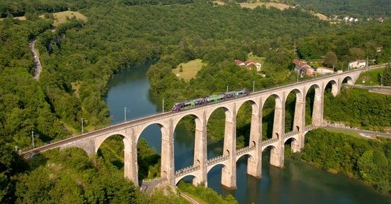Mare atenţie ce rute alegeţi dacă mergeţi în Franţa: Aproximativ 840 de poduri din Hexagon riscă să se prăbuşească