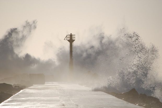 Un puternic taifun se îndreaptă spre vestul Japoniei