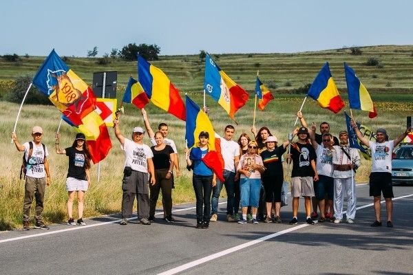 Unioniştii marşului de la Alba Iulia nu pot trece pe jos frontiera Republicii Moldova. Autorităţile române şi-au dat acordul