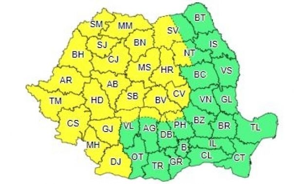 Cod galben de ploi torenţiale şi instabilitate atmosferică în 25 de judeţe din România