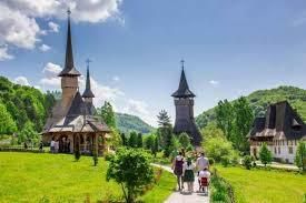 Peste 5,2 milioane de sosiri în structurile de primire turistică din România în primele şase luni