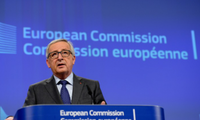 Jean-Claude Juncker în faţa Parlamentului European, cu opt luni înainte de alegeri