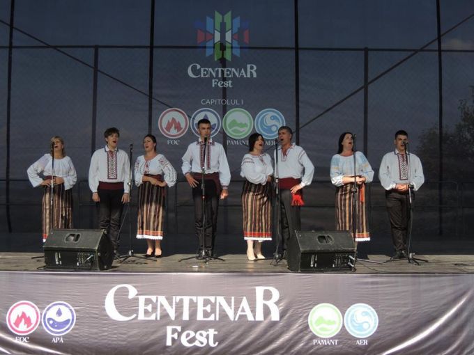 Festivalul Internaţional „Centenar Fest” se desfăşoară la Centrul Cultural „Vatra”