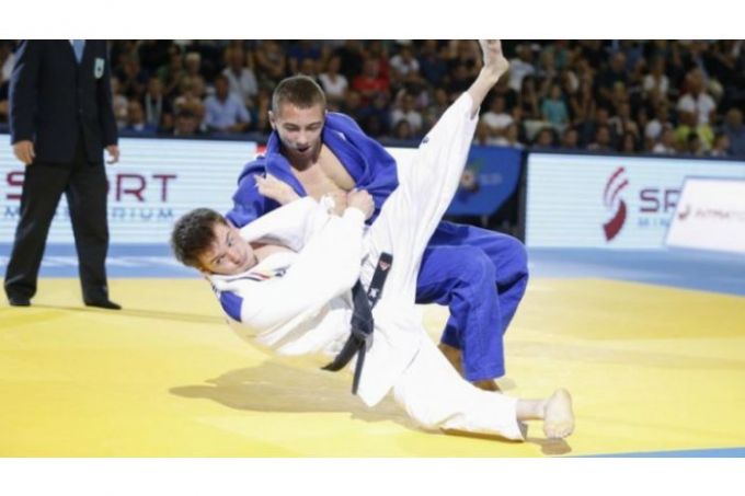 Lotul naţional de judo a plecat la Campionatul Mondial din Azerbaidjan
