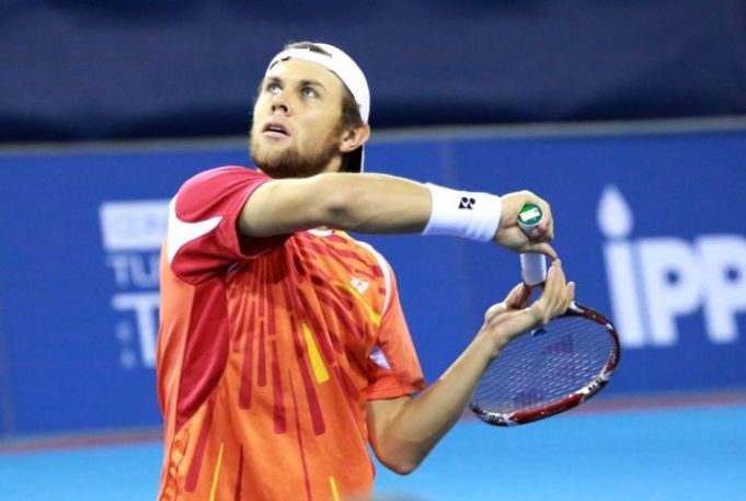 Radu Albot a acces în semifinalele turneului ATP de la Metz