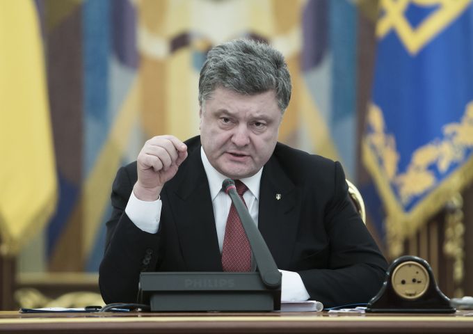 Declaraţia SUA de nerecunoaştere a anexării Crimeii, înmânată preşedintelui Ucrainei