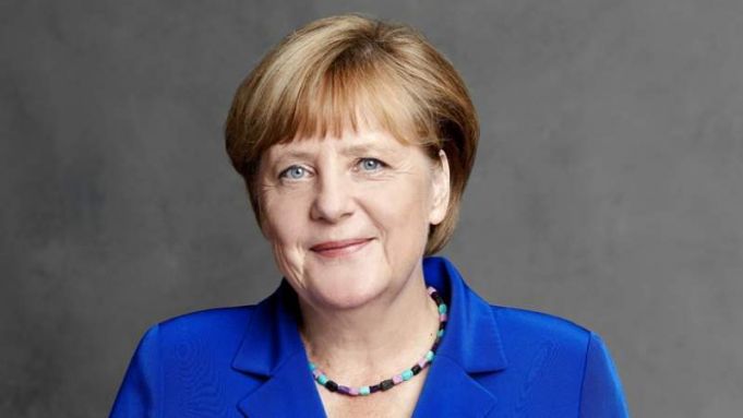Angela Merkel: Germania îşi „asumă complet responsabilitatea crimelor” comise de nazişti în Grecia