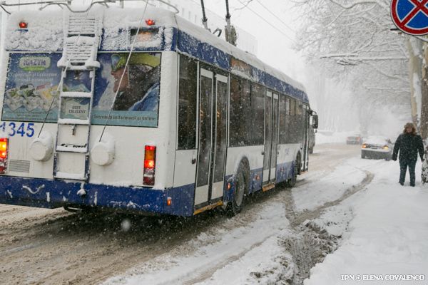 Mai multe rute de troleibuz din Chişinău îşi modifică itinerarul