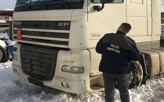Un camion căutat de autorităţile spaniole a fost descoperit la Vama Sculeni