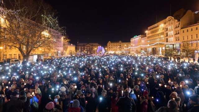 Ample proteste în Polonia, după ce primarul din Gdansk a fost asasinat