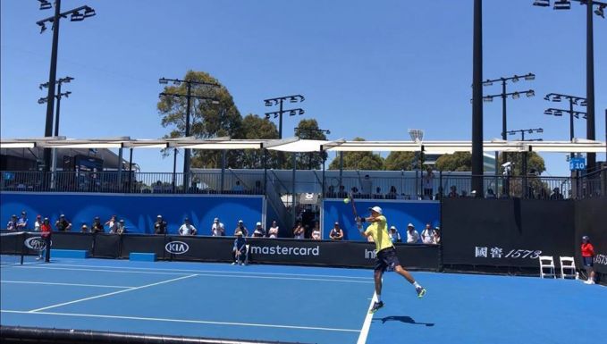 Tenismanul Radu Albot a fost eliminat în turul doi al turneului Australian Open