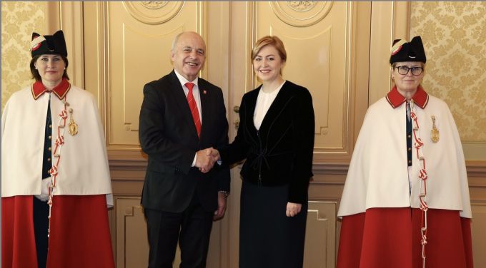 Ambasadorul Oxana Domenti, fosta deputată PCRM, a prezentat scrisorile de acreditare Preşedintelui Elveţiei