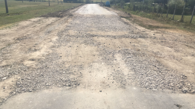 CPR: Drumurile se repară  în sate înainte de alegeri, superficial şi în mare grabă, iar unele din drumurile reparate nu rezistă nicio lună