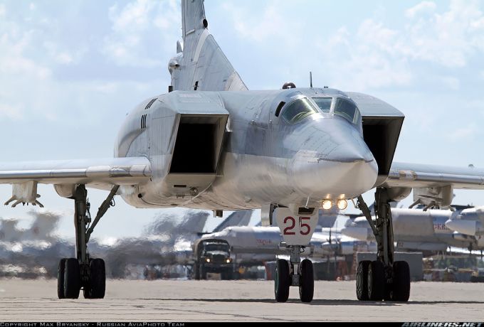 Doi militari ruşi au decedat după ce un bombardier Tupolev-22M3 s-a prăbuşit