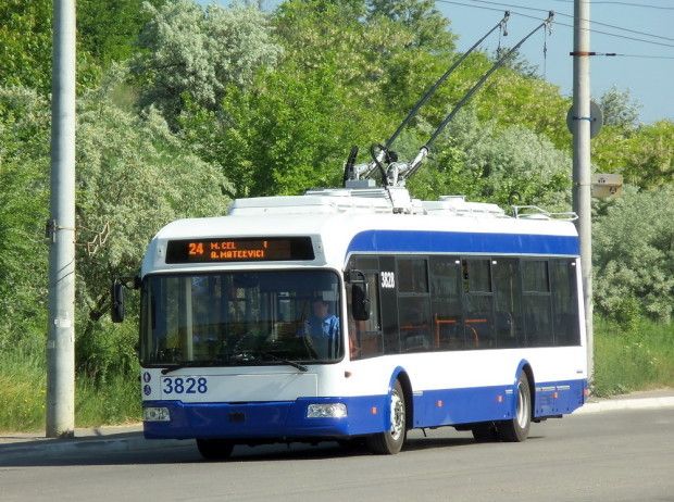 Primăria municipiului Chişinău solicită părerile cetăţenilor pentru crearea unei noi rute de troleibuz
