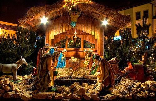 Creştinii ortodocşi de stil vechi sărbătoresc astăzi Crăciunul
