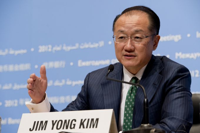 Jim Yong Kim a DEMISIONAT din funcţia de preşedinte al Băncii Mondiale