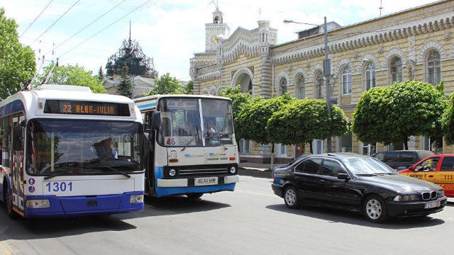 Primarul interimar al Chişinăului sugerează comasarea parcului municipal de troleibuze cu cel de autobuze