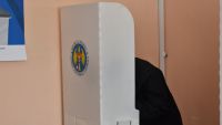 CEC atenţionează concurenţii electorali să respecte prevederile legale despre desfăşurarea agitaţiei electorale