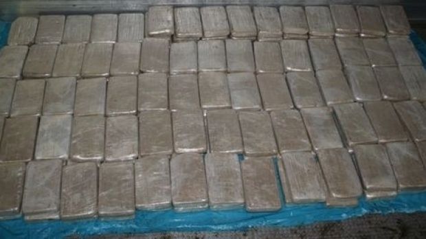 20 de kilograme de heroină, capturate de poliţiştii antidrog din Bucureşti. Trei cetăţeni ai Republicii Moldova, implicaţi în reţea