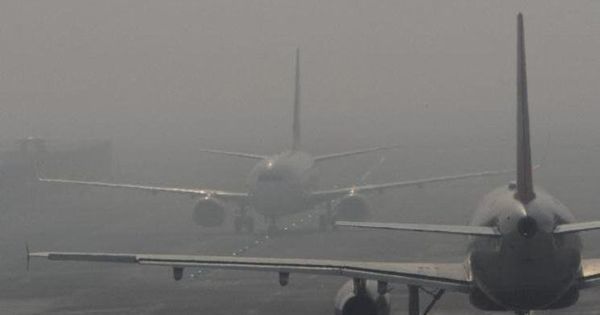 Un avion, redirecţionat spre Iaşi, din cauza ceţii. Pasagerii, îndemnaţi să urmărească graficul curselor pe site-ul Aeroportului Chişinău