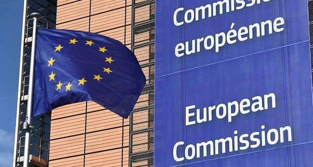 Comisia Europeană solicită Londrei să o informeze asupra paşilor următori după ce legislativul britanic a amânat votarea acordului de Brexit