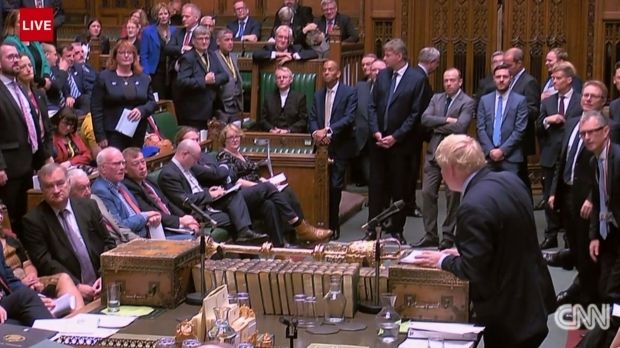 UPDATE: Parlamentul britanic a aprobat amendamentul care amână votul privind acordul Brexit