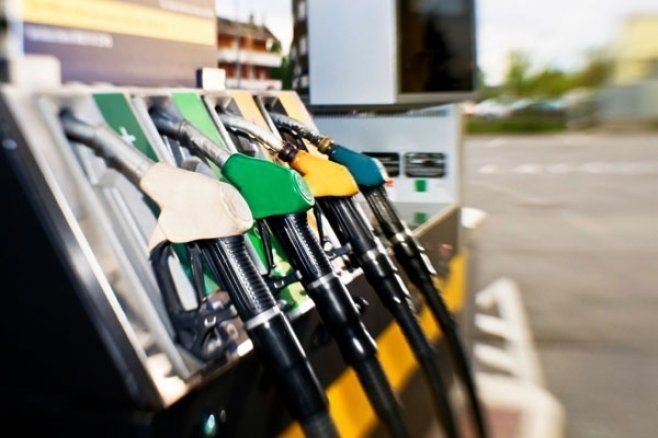 Staţiile PECO din Republica Moldova au redus astazi preţurile la benzina şi motorina