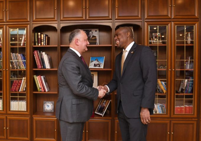 Igor Dodon s-a întâlnit din nou cu ambasadorul SUA la Chişinău în mai puţin de cinci zile