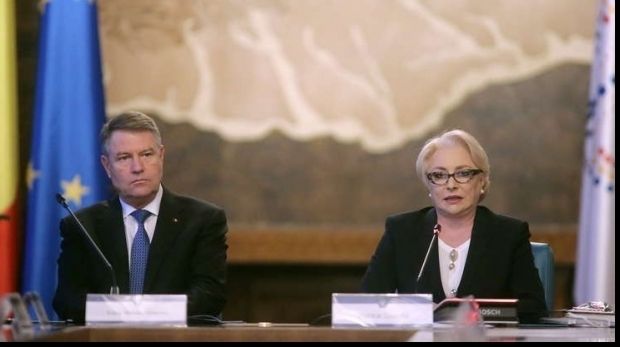PSD îl invită pe Klaus Iohannis la o dezbatere electorală cu Viorica Dăncilă înainte de turul doi al alegerilor prezidenţiale