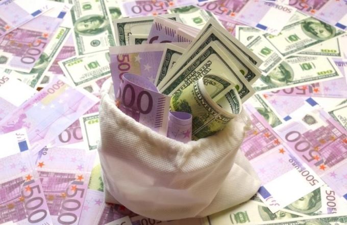Economistul Veaceslav Ioniţă: În ultimii 20 de ani, aproape 10% din banii cheltuiţi de la buget au provenit din surse externe