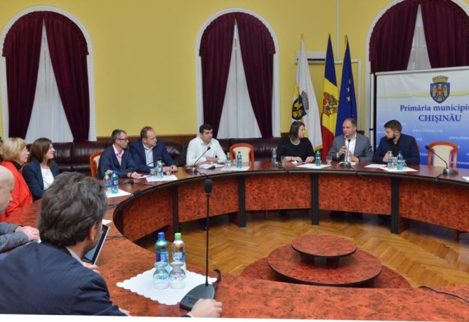 Două delegaţii din Ucraina şi Germania au fost în vizită la Primăria Chişinău