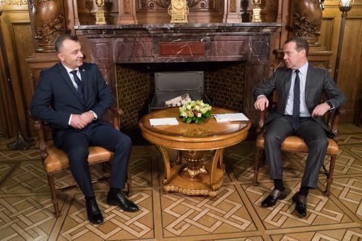 Ion Chicu s-a văzut cu premierul Rusiei, Dmitrii Medvedev. L-a invitat să viziteze R. Moldova