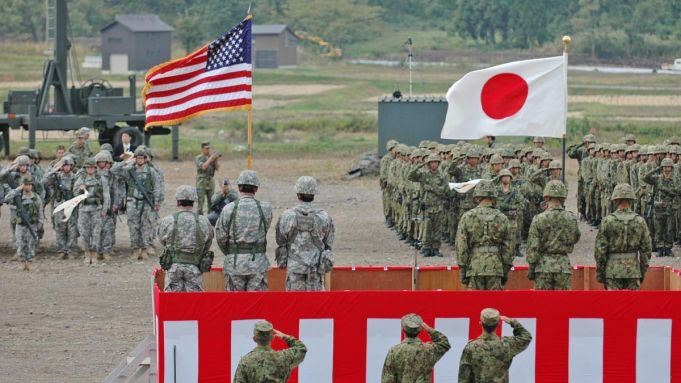 Rusia, deranjată de prezenţa militară americană în Japonia