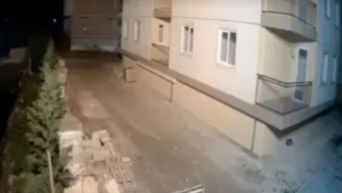 VIDEO // Camerele de supraveghere au surprins momentul în care s-a produs cutremurul din Albania