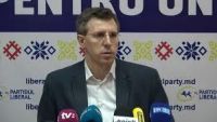 VIDEO. Liberalul Dorin Chirtoacă, fostul primar de Chişinău, votează pentru noul.Turul II
