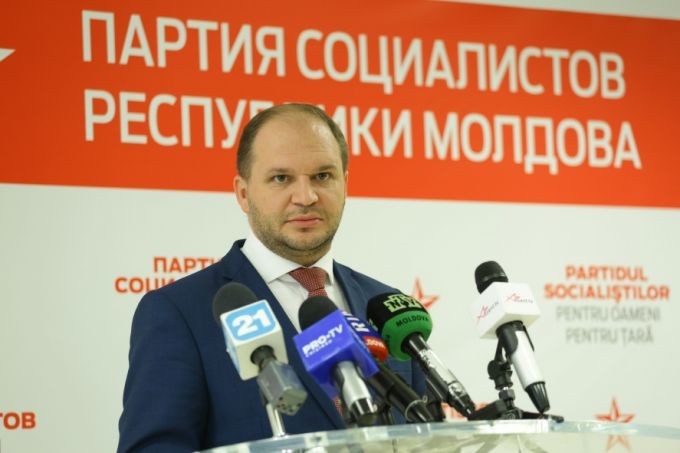VIDEO. Primarul ales al Chişinăului, Ion Ceban, spune că vorbeşte limba „moldovenească”