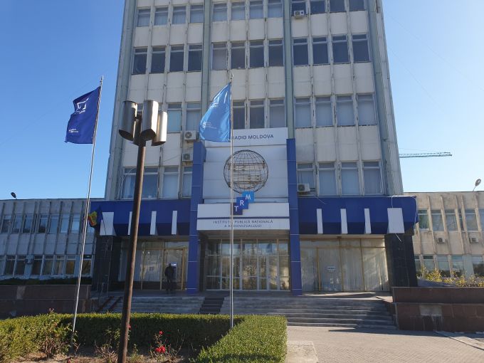 Dosarele depuse pentru ocuparea funcţiei de director al Teleradio-Moldova, examinate în lipsa presei