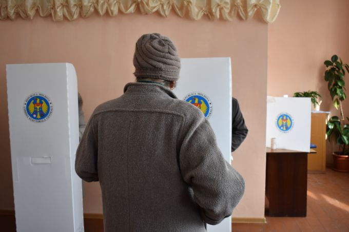ENEMO: Al doilea tur al alegerilor s-a desfăşurat, în mare parte, în conformitate cu legislaţia R. Moldova şi standardele internaţionale
