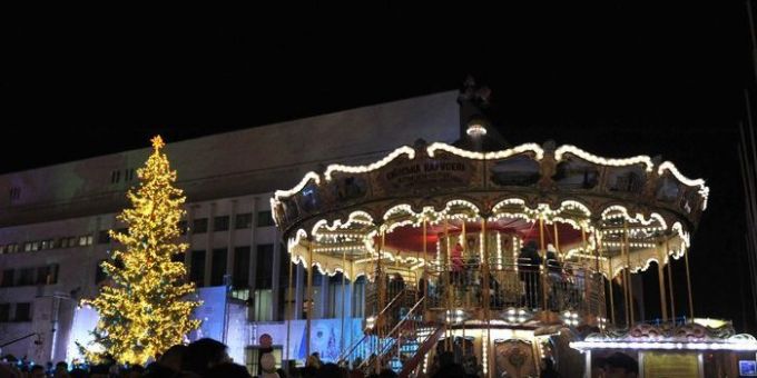 Ion Ceban propune ca, de sărbătorile de iarnă, caruselele din centrul Chişinăului să fie gratuite pentru copii, la anumite ore