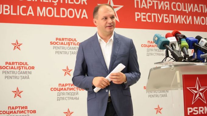 Raport: Ion Ceban a fost favorizat de cinci posturi TV în campania electorală