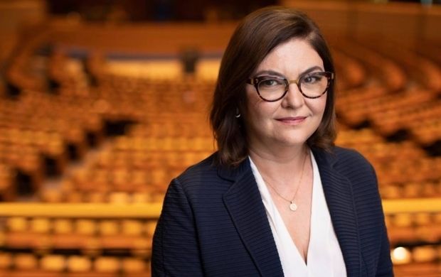 Adina Vălean a fost acceptată pentru funcţia de comisar european