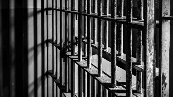 Un bărbat din Briceni, condamnat la închisoare pentru că a vândut droguri. Tocmai ieşise din penitenciar
