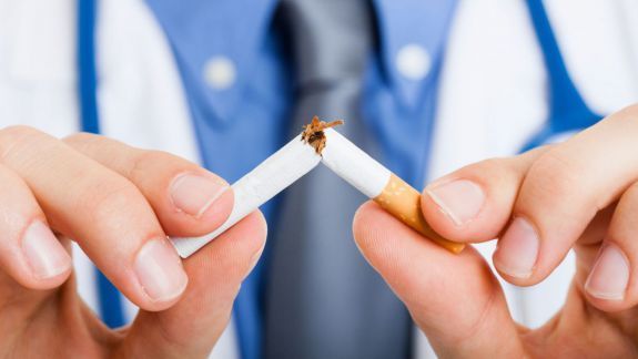 Agenţii economici, somaţi să nu mai vândă ţigări lângă şcoli