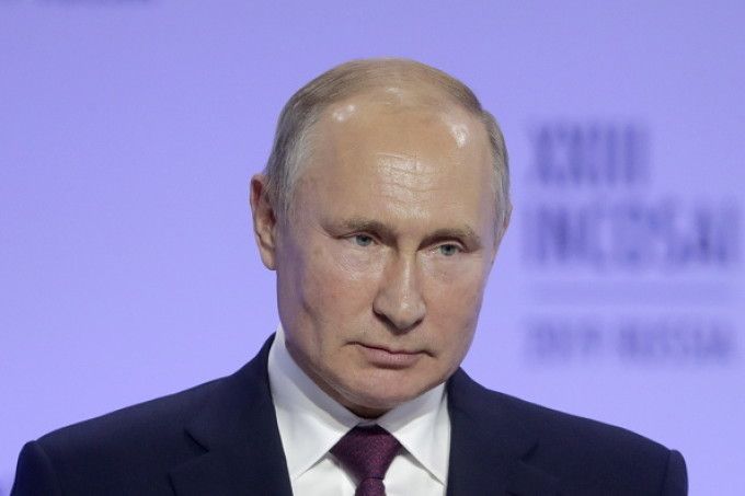 Vladimir Putin se grăbeşte să reînnoiască tratatul nuclear cu SUA
