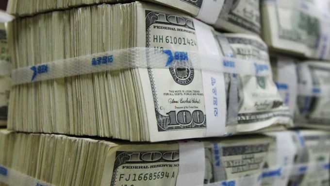 Rezervele valutare ale BNM s-au redus în luna ianuarie cu peste 86 de milioane de dolari