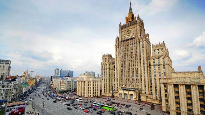 "Hoţul strigă: vine hoţul?" Moscova acuză ambasadorul SUA de la Chişinău că se implică în scrutinul parlamentar